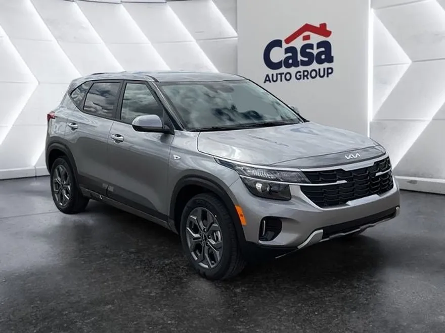 2026 Kia Seltos LX photo 1