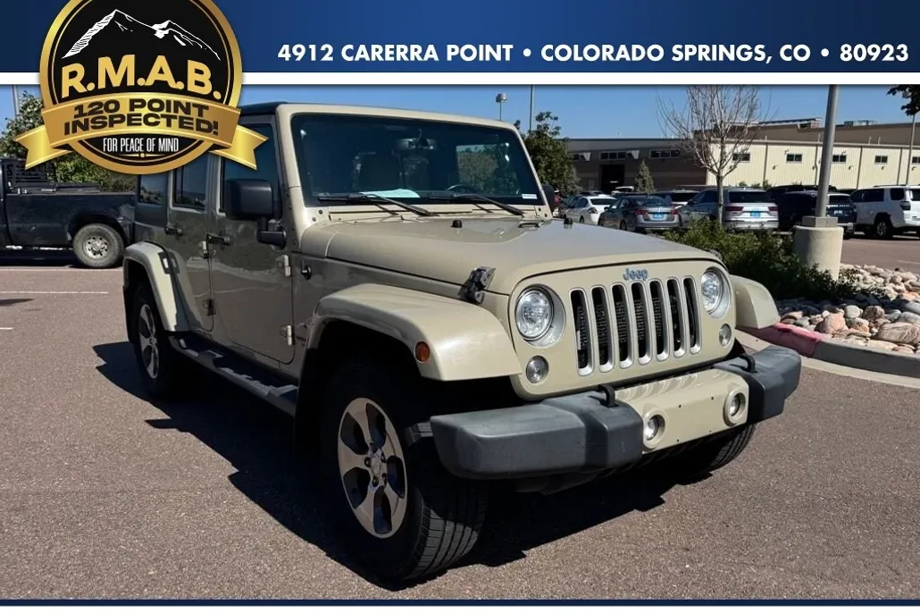 2017 Jeep Wrangler Unlimited Sahara photo 1
