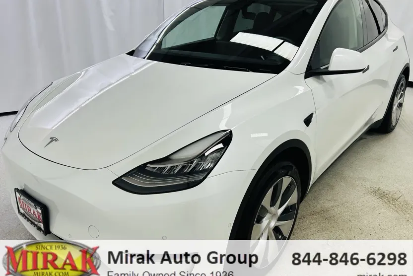 2021 Tesla Model Y Long Range photo 1