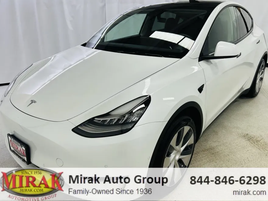 2021 Tesla Model Y Long Range photo 1