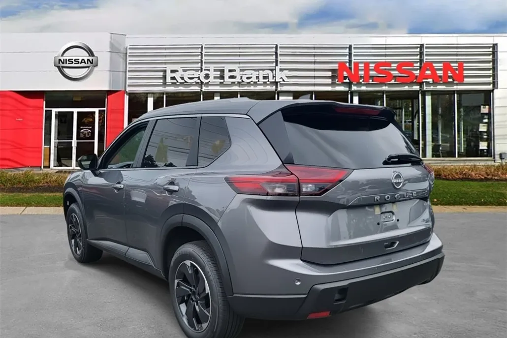 2026 Nissan Rogue SV photo 1