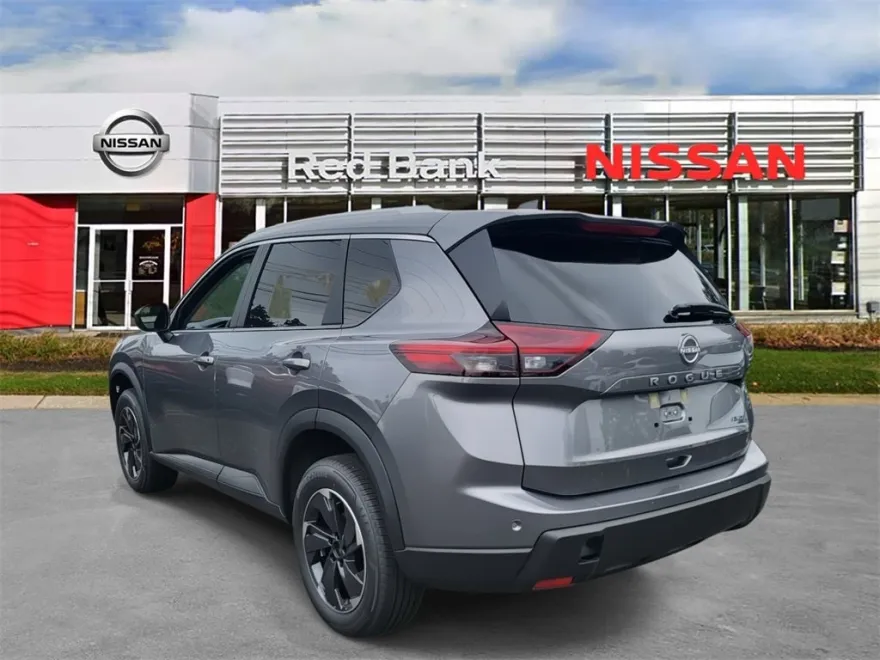 2026 Nissan Rogue SV photo 1