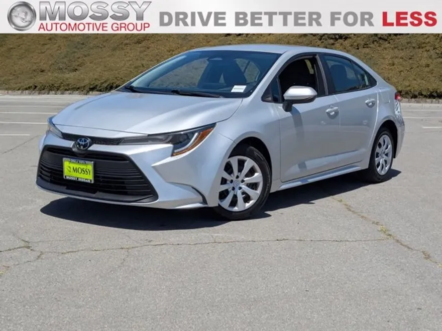2023 Toyota bZ4X Hybrid LE photo 1