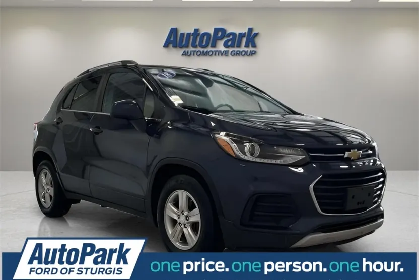 2018 Chevrolet Trax LT photo 1