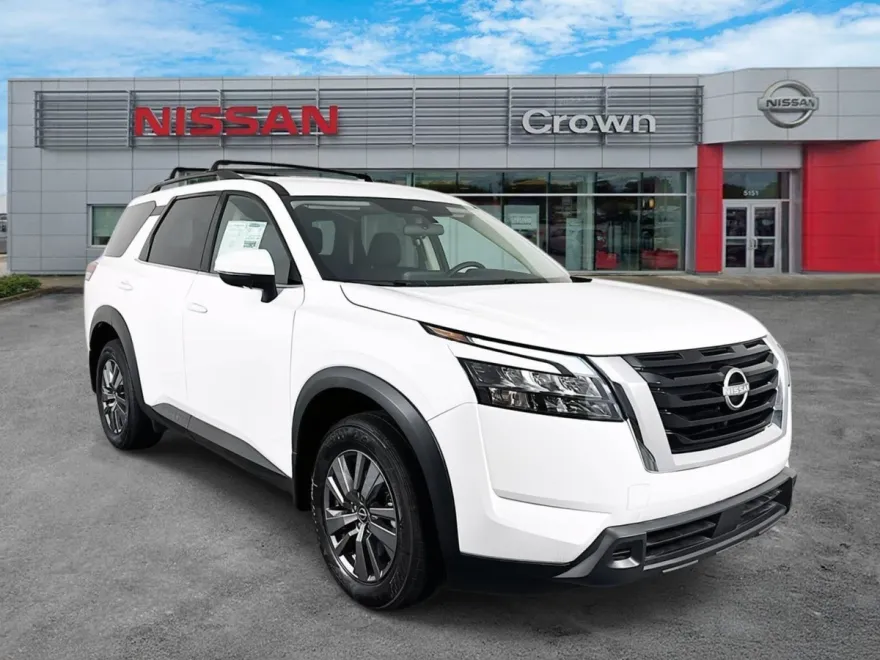 2025 Nissan Pathfinder SV photo 1