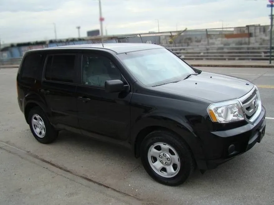 2010 Honda Pilot LX photo 1