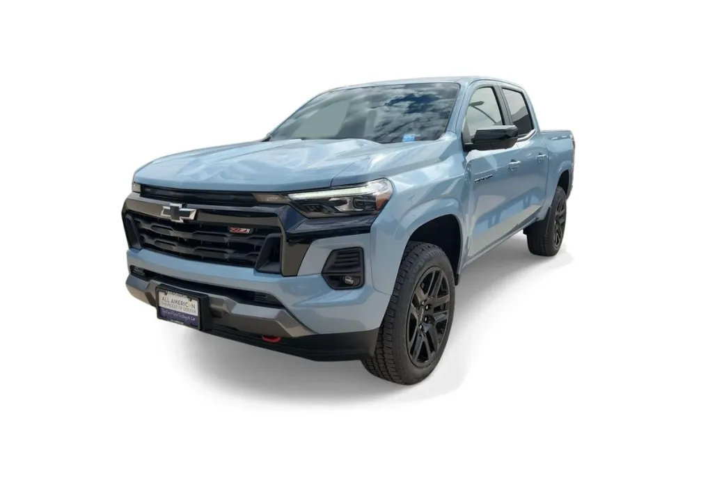 2025 Chevrolet Colorado Z71 photo 1