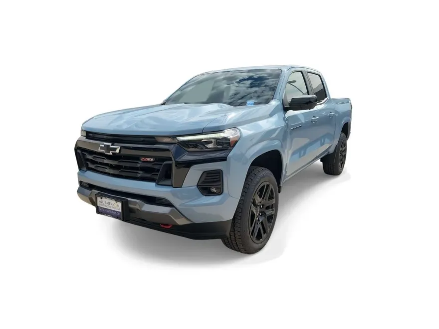 2025 Chevrolet Colorado Z71 photo 1