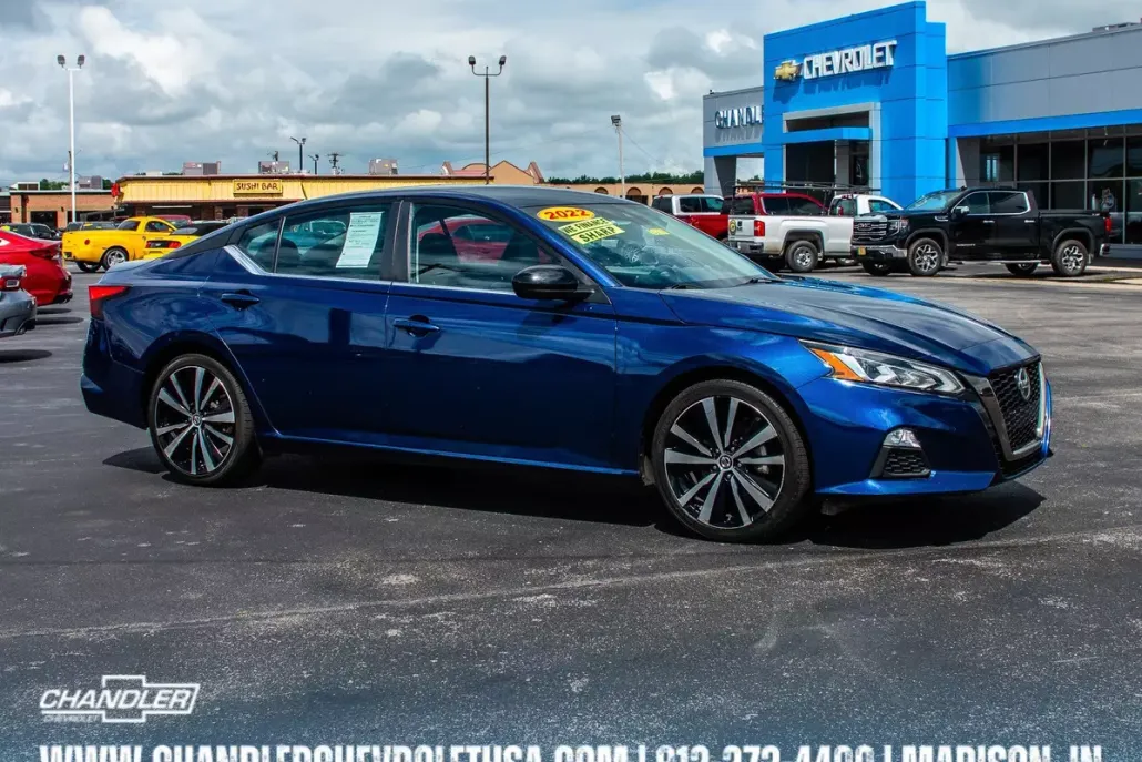 2022 Nissan Altima 2.5 SR photo 1