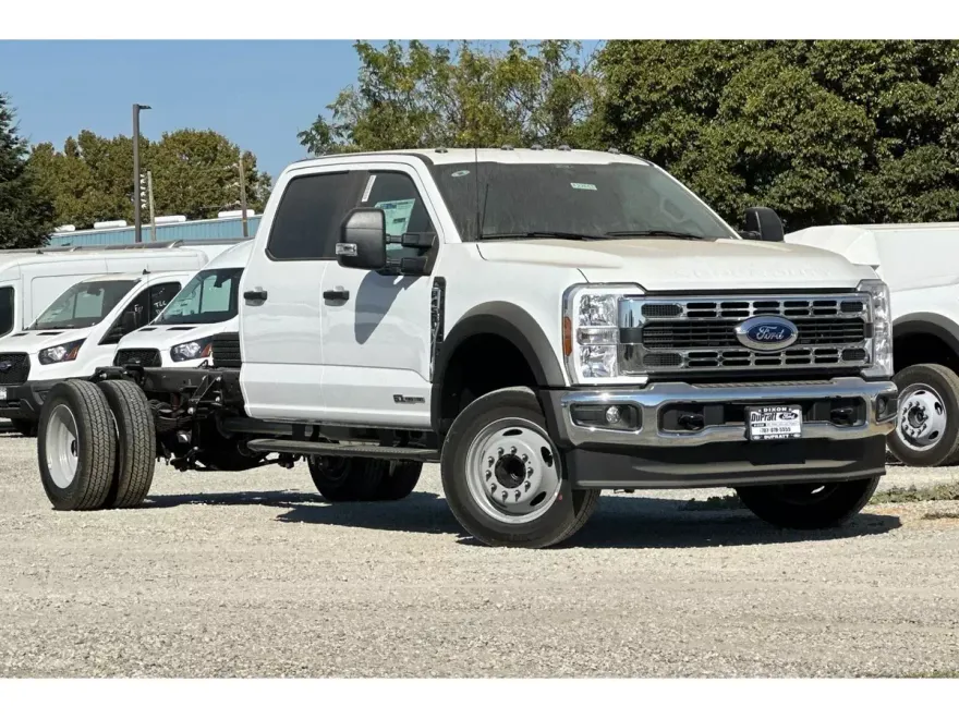 2024 Ford F-450 photo 1