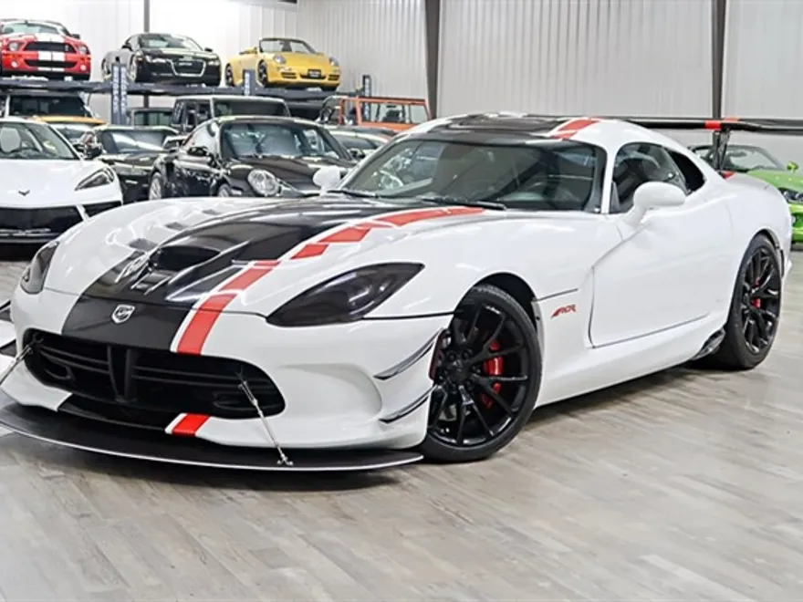 2015 Dodge Viper GTS photo 1