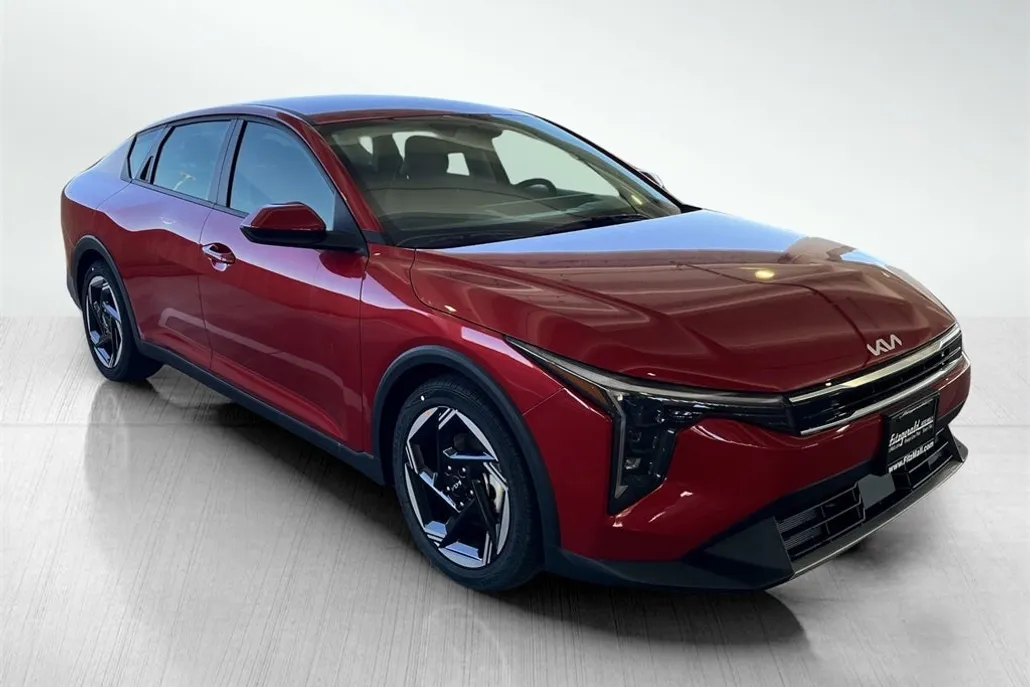 2025 Kia K4 EX photo 1