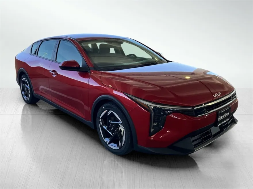 2025 Kia K4 EX photo 1