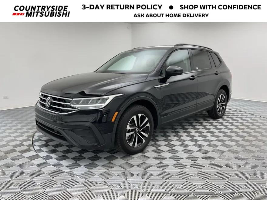 2023 Volkswagen Tiguan S photo 1