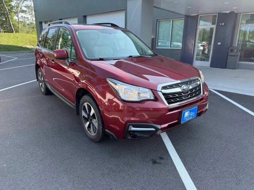 2018 Subaru Forester Premium photo 1