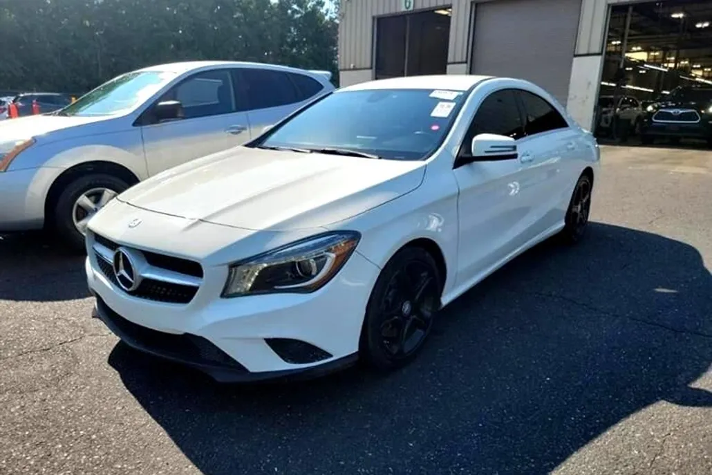 2014 Mercedes Benz CLA 250 photo 1