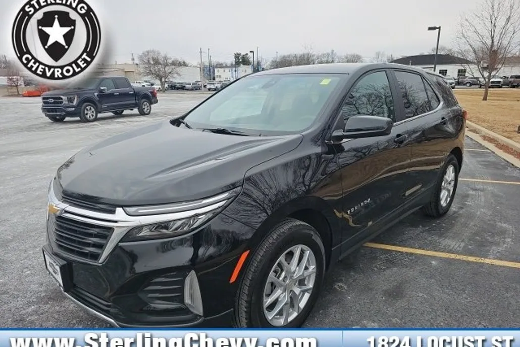 2023 Chevrolet Equinox LT photo 1