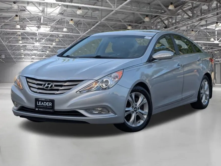 2013 Hyundai Sonata Limited photo 1