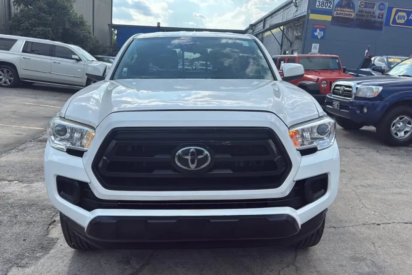 2021 Toyota Tacoma Access Cab SR photo 1