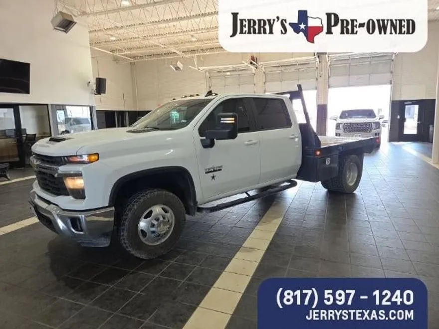 2024 Chevrolet Silverado 3500HD LT photo 1