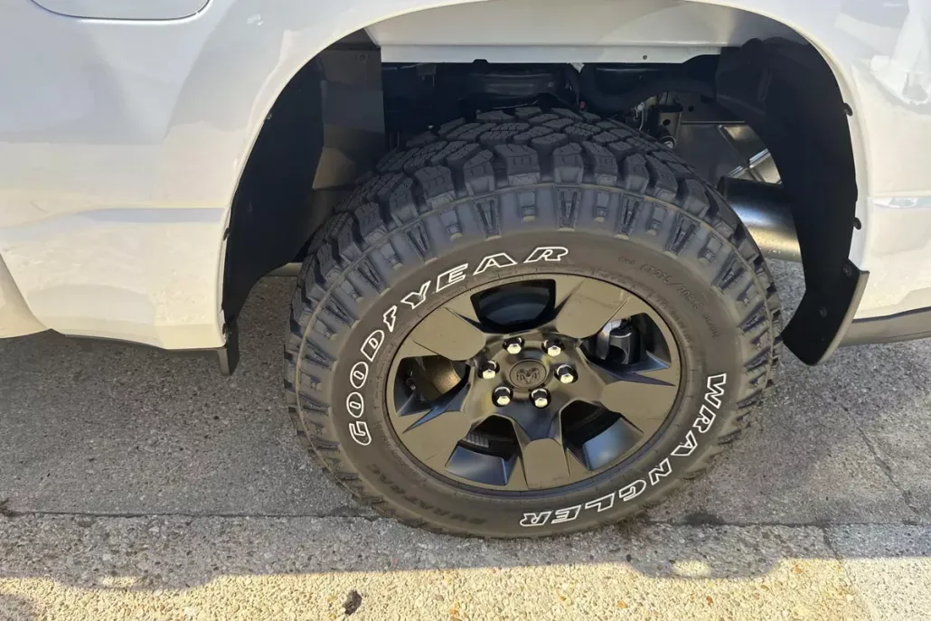 2025 Ram 1500 Warlock photo 1