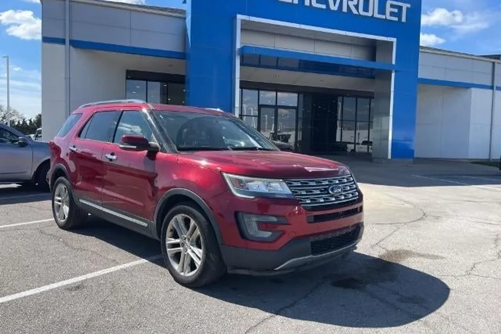 2017 Ford Explorer Limited photo 1