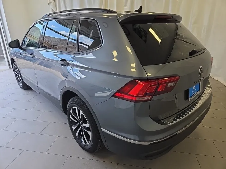 2023 Volkswagen Tiguan S photo 1