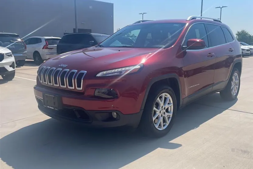 2014 Jeep Cherokee Latitude photo 1