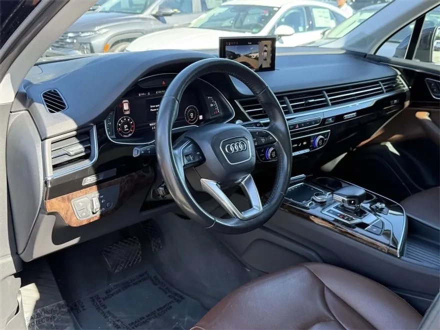 2019 Audi Q7 55 Premium Plus photo 1