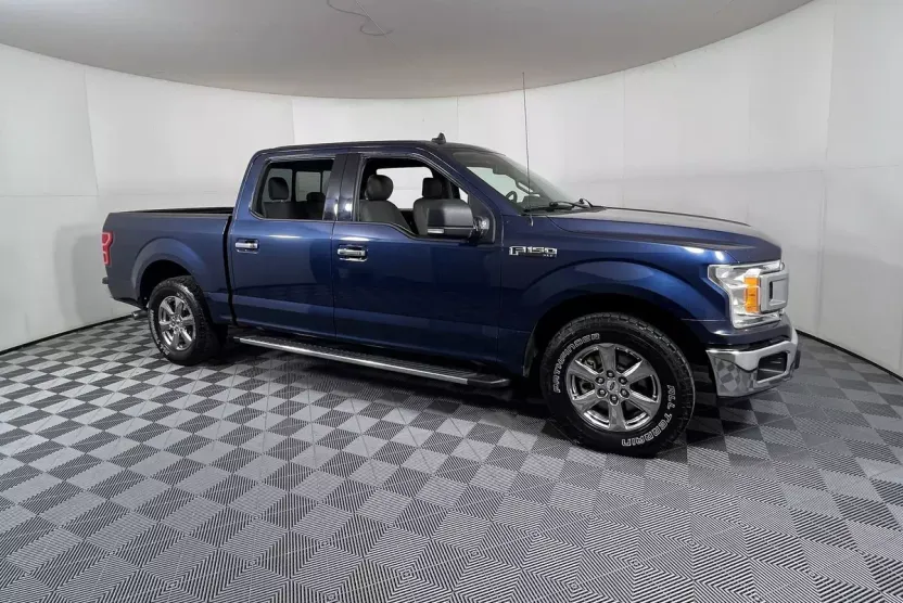 2020 Ford F-150 XLT photo 1