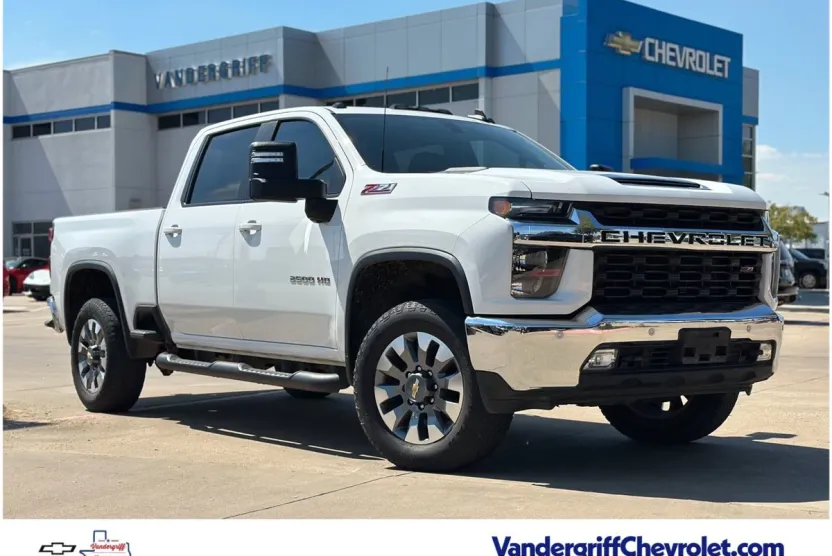 2023 Chevrolet Silverado 2500HD LT photo 1