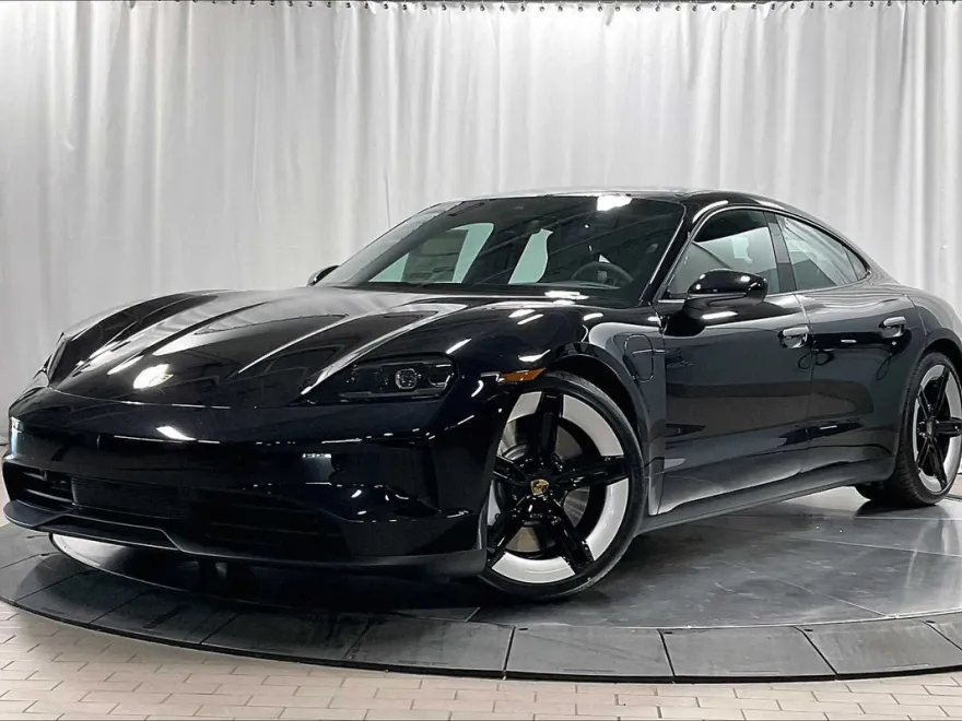 2025 Porsche Taycan 4 photo 1