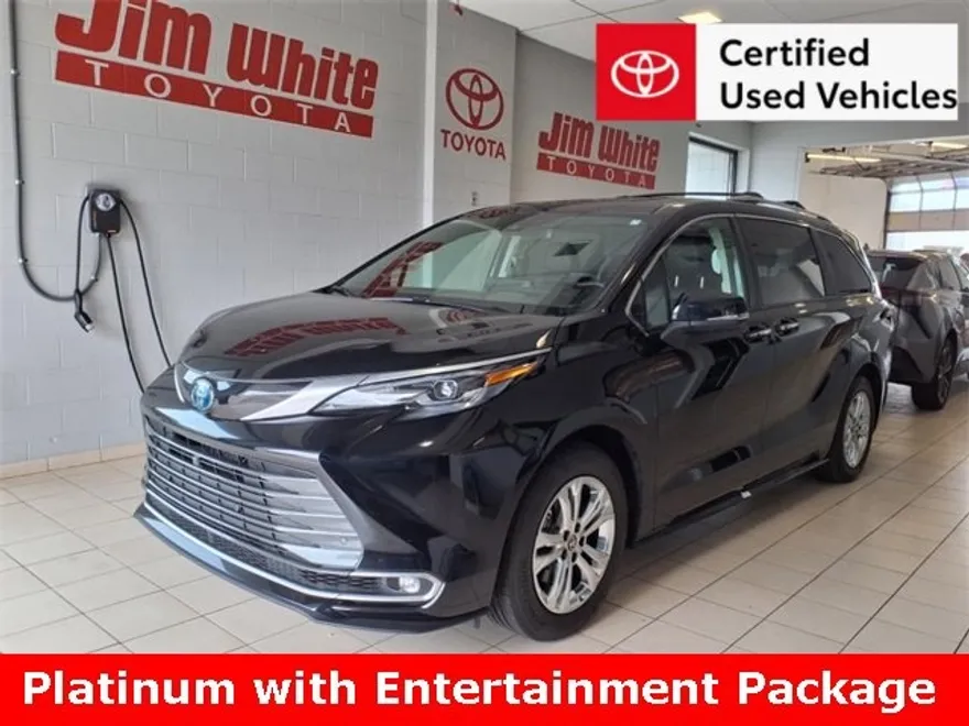 2024 Toyota Sienna Platinum photo 1