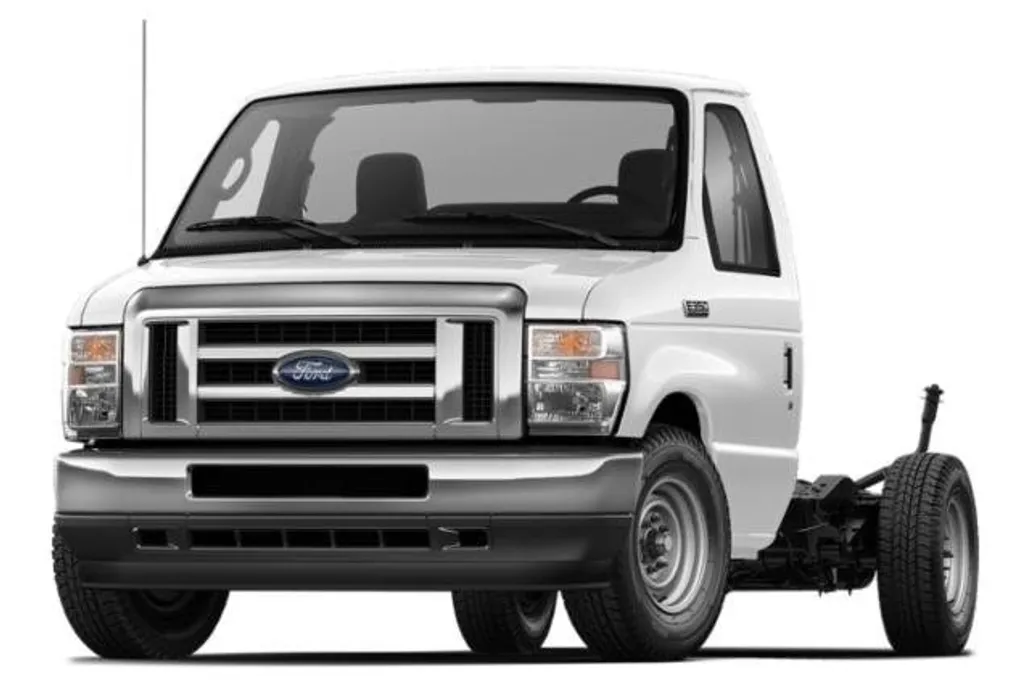 2025 Ford E-350 photo 1