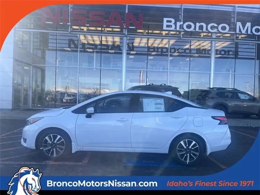 2025 Nissan Versa 1.6 SV photo 1