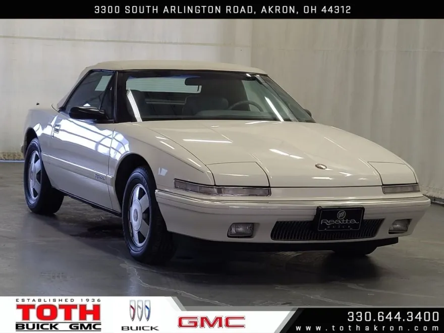 1990 Buick Reatta photo 1