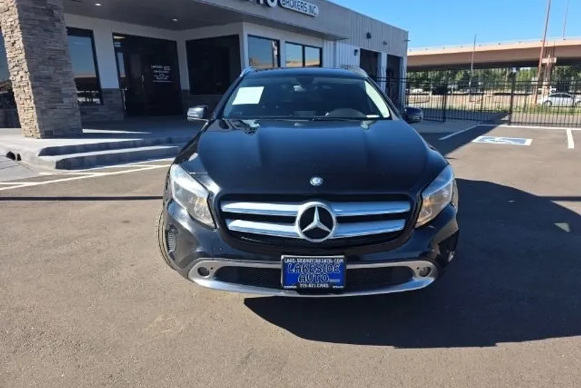 2015 Mercedes Benz GLA 250 photo 1