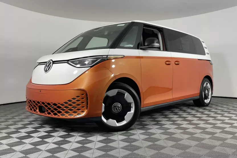 2025 Volkswagen ID. Buzz Pro Plus photo 1