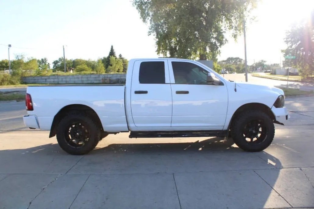 2017 Ram 1500 Tradesman photo 1