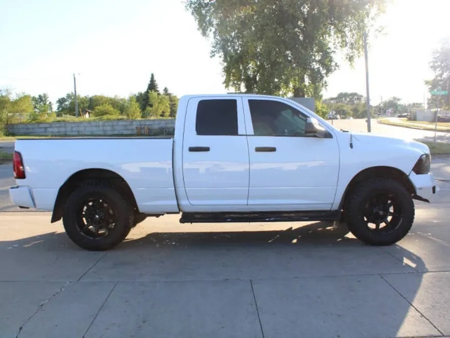 2017 Ram 1500 Tradesman photo 1