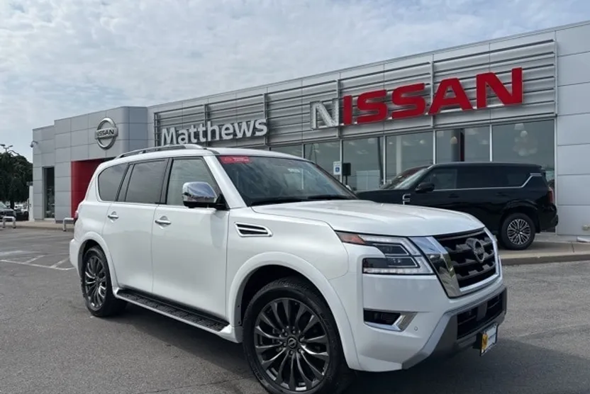2024 Nissan Armada Platinum photo 1