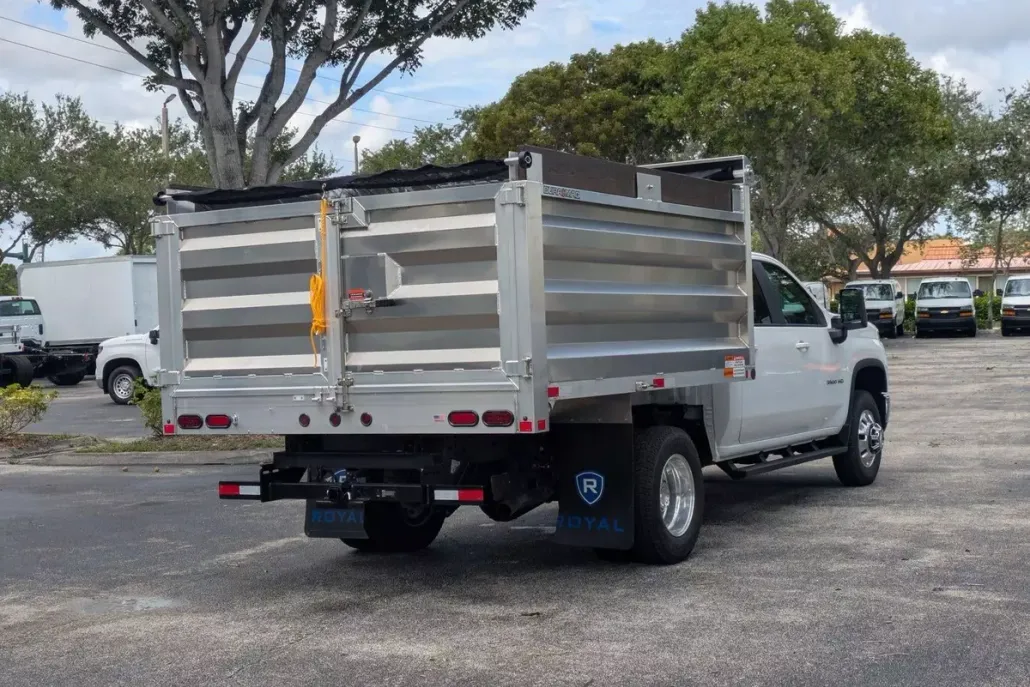 2025 Chevrolet Silverado 3500HD LT photo 1