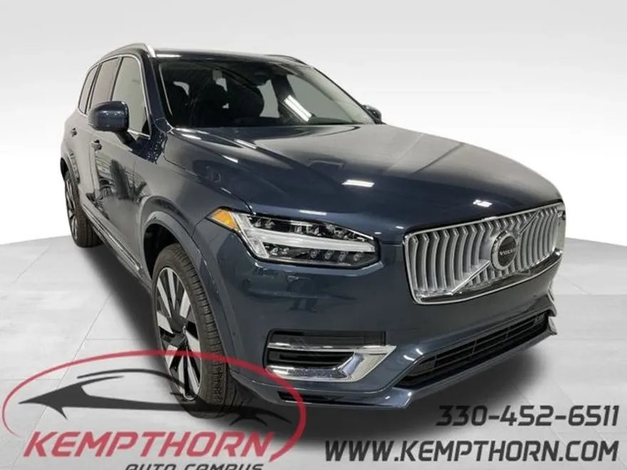 2025 Volvo XC90 T8 Plus photo 1