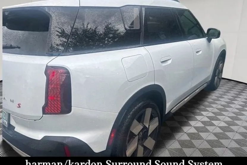 2025 Mini Countryman ALL4 S Iconic photo 1