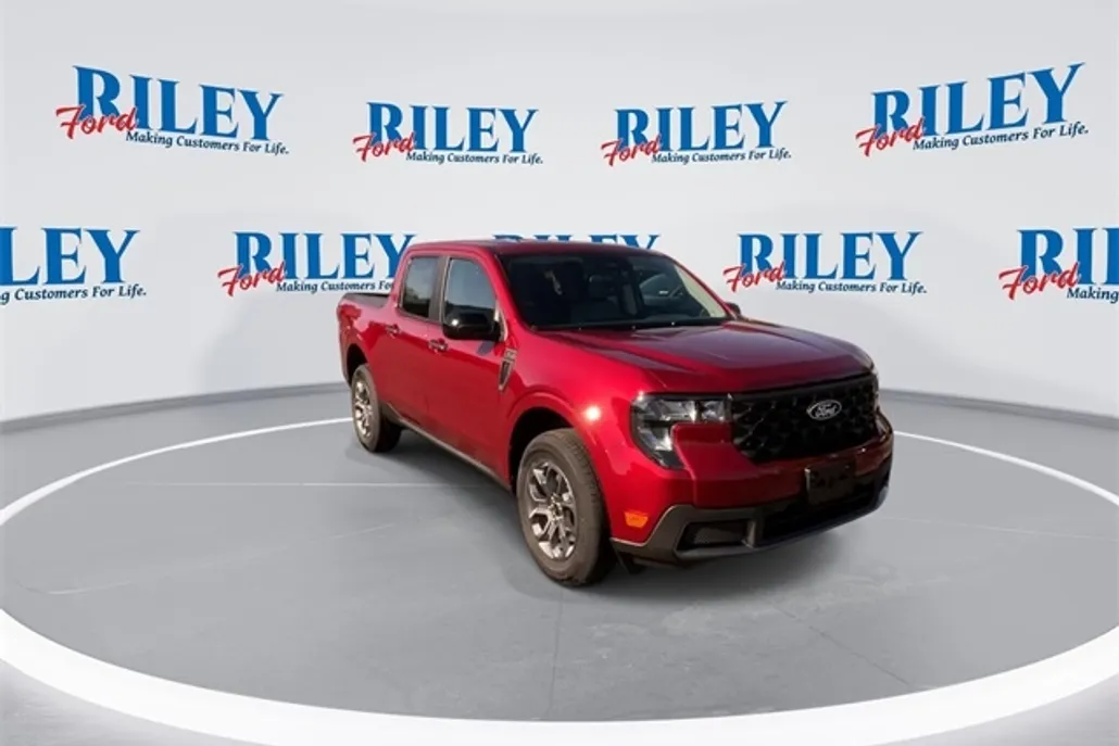 2025 Ford Maverick XLT photo 1