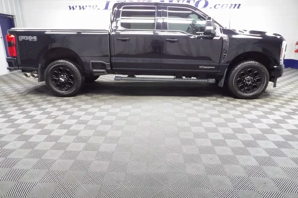 2024 Ford F-250 photo 1