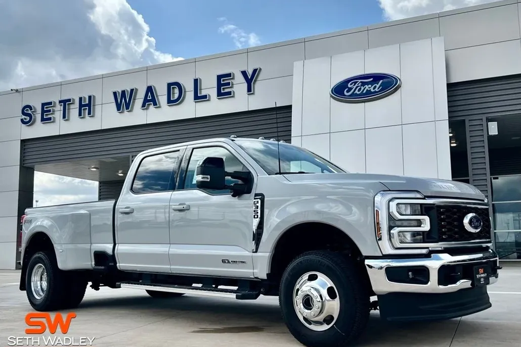 2026 Ford F-350 photo 1