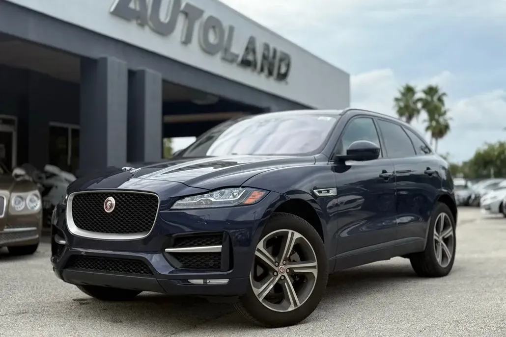 2018 Jaguar F-PACE R-Sport photo 1