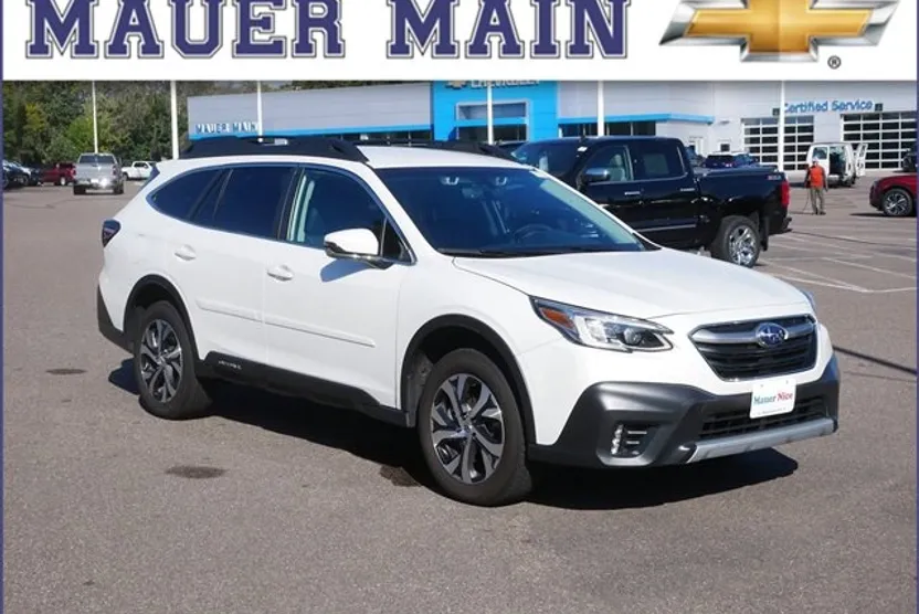 2022 Subaru Outback Limited photo 1