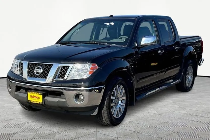 2013 Nissan Frontier SL photo 1
